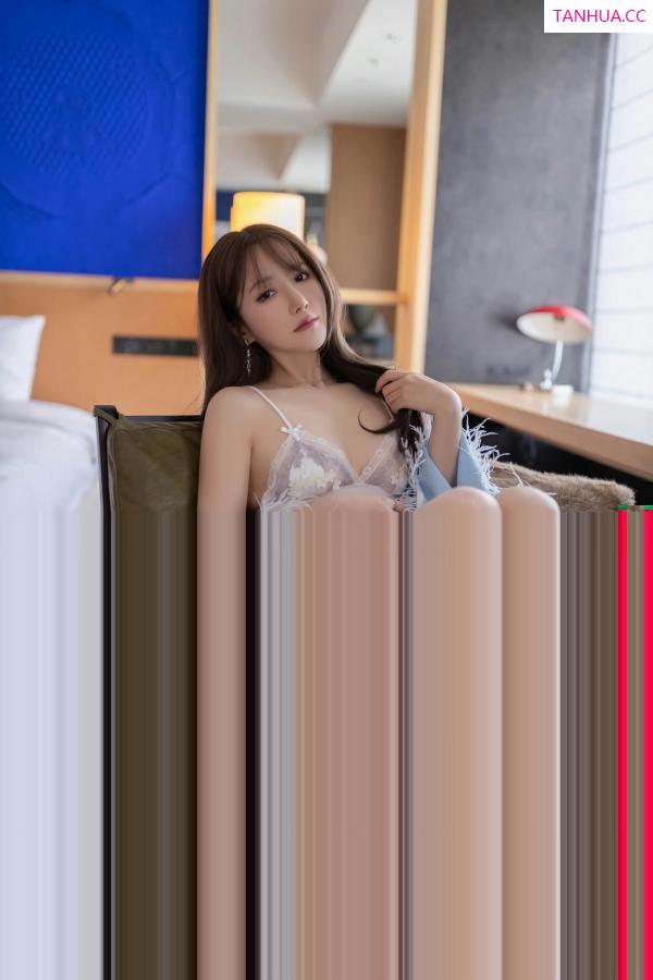 鱼子酱fish  [XiuRen]高清写真图 2023.10.20 No.7544 鱼子酱Fish 丝袜美腿第42张图片
